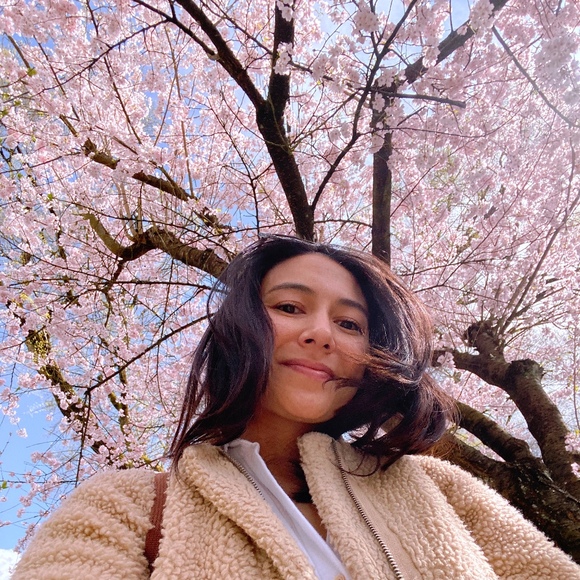 Meet your Posher, Megan - Picture 1 of 1